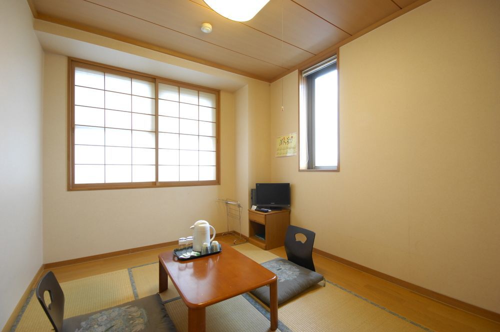 Hotel Business Ekimae 2*